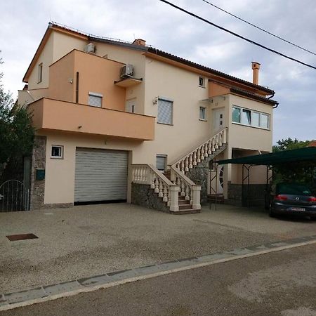 Apartmani Anita Malinska Exterior photo