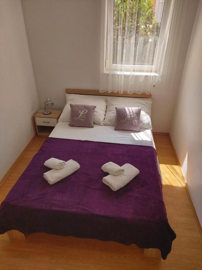 Apartmani Anita Malinska Exterior photo