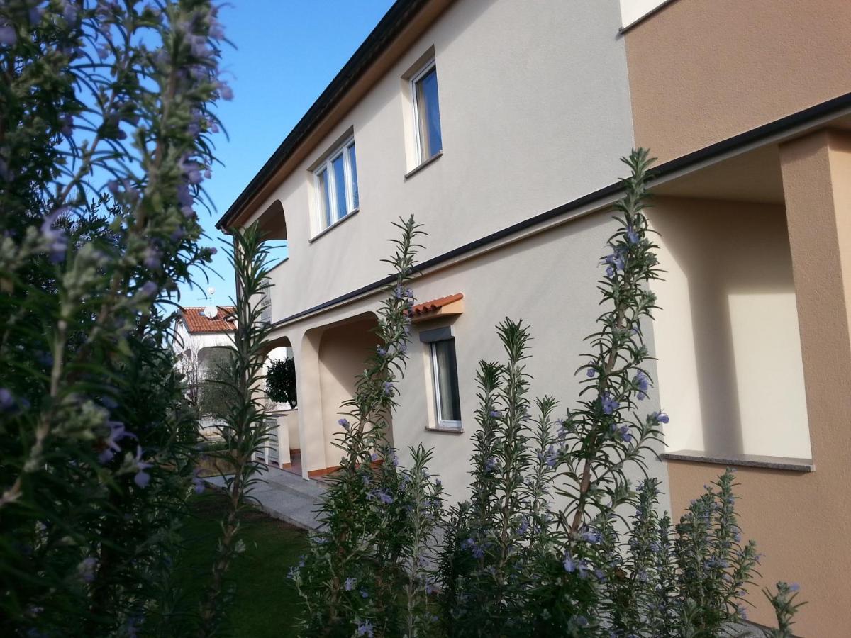 Apartmani Anita Malinska Exterior photo