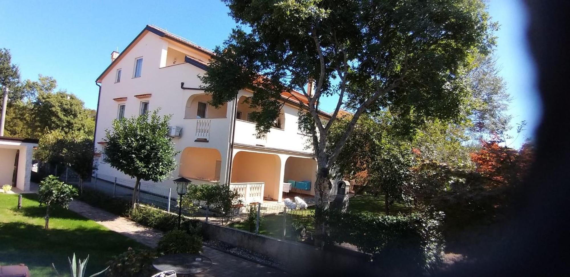 Apartmani Anita Malinska Exterior photo